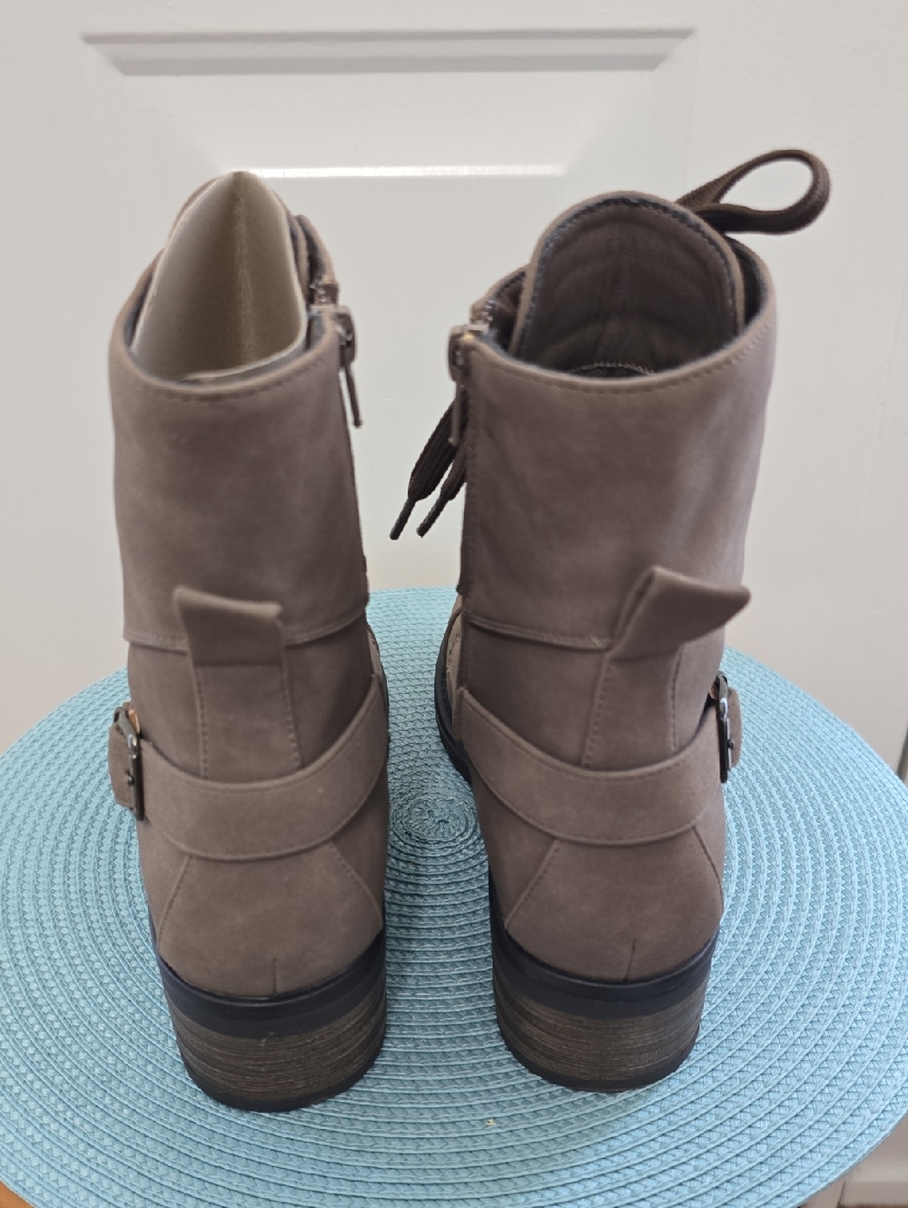 INDIGO RD. BRAND WOMEN'S BROWN WINTER SHORT LACE UP BOOTS SIZE 7.5 - Picture 3 of 16